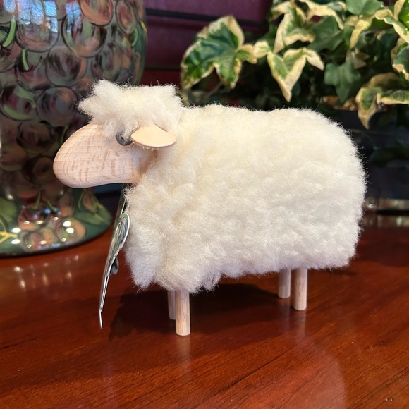 NWT World Traveler Meier Germany Wool Sheep Figurine - Picture 2 of 8